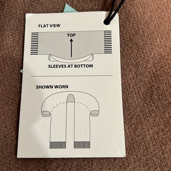 Crosstree Lane Tourterelle floral design autumn wrap, one size, NWT - Picture 13 of 15